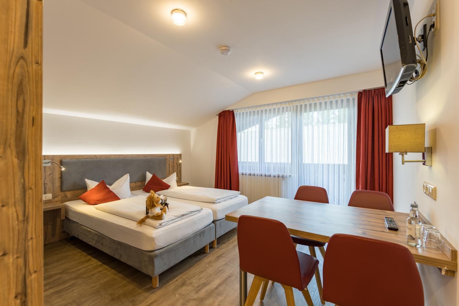נסלוואנג Familienhotel Loewen מראה חיצוני תמונה